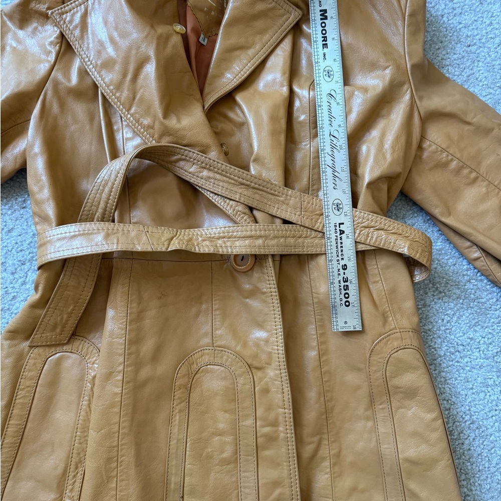 yellow leather trench coat - Picture 10 of 11